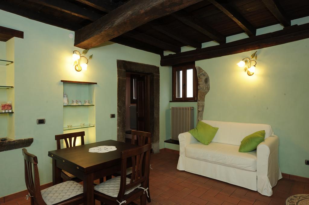 La Scaletta Holiday House Bracciano Szoba fotó
