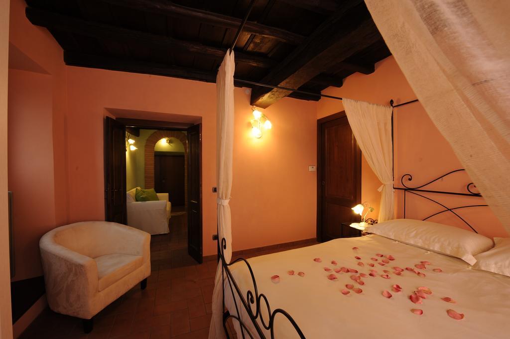 La Scaletta Holiday House Bracciano Szoba fotó