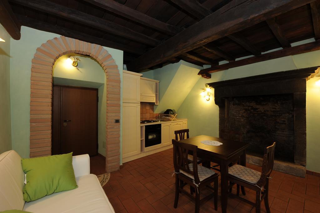 La Scaletta Holiday House Bracciano Szoba fotó
